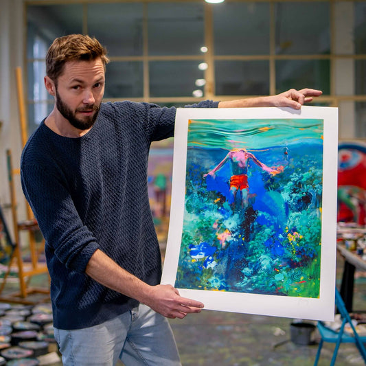 Petr Hajdyła | Peeing in the Ocean